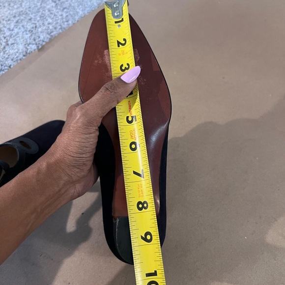 Yanko Navy Blue Suede Gold Buckle Made In Spain Block Heels Women’s 7.5 M - Picture 10 of 11